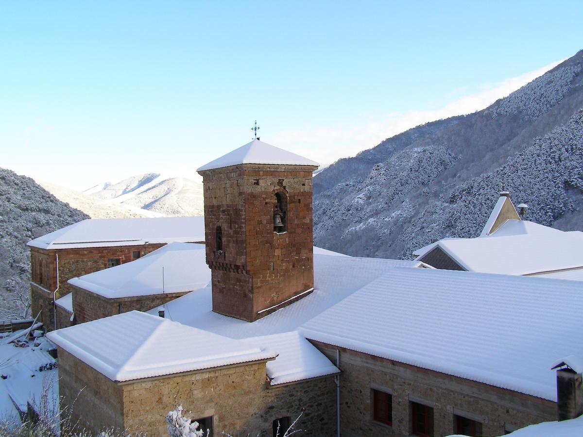 Monasterio De Santa Maria De Valvanera Anguiano Εξωτερικό φωτογραφία