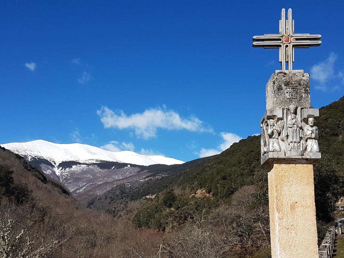 Monasterio De Santa Maria De Valvanera Anguiano Εξωτερικό φωτογραφία